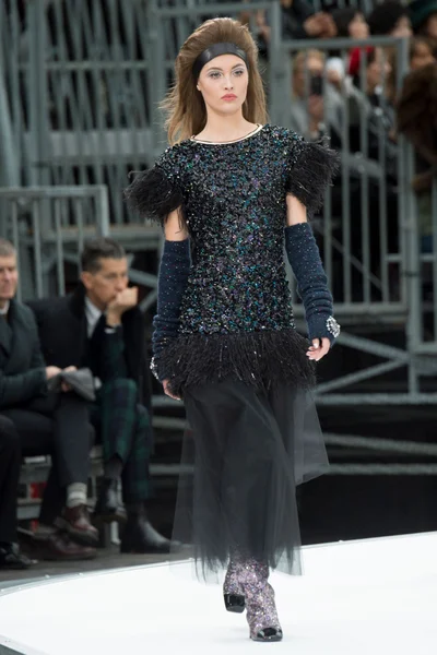 Look 94